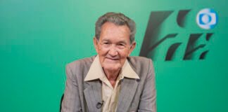 Aos 92 anos, Léo Batista enfrenta internação GRAVE; saiba como ele está