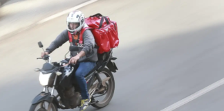 Comissão de Transporte aprova projeto sobre garantias de motociclistas de aplicativos