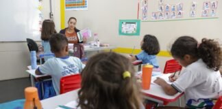 Publicado processo seletivo para bolsas de graduação e pós-graduação