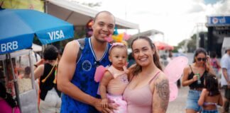 Brasilienses de todas as idades caíram na folia no pré-carnaval do DF Folia 2025