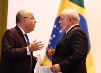 Governo Lula adota cautela enquanto tenta negociar tarifas com Trump