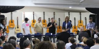 Lideranças políticas se reúnem com moradores de Taguatinga para debater desafios das cidades