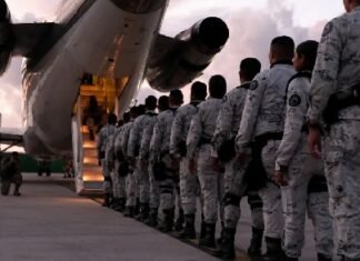 Primeiros soldados do México chegam à fronteira após acordo com EUA