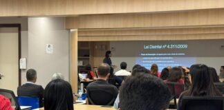 Curso capacita escolas particulares do DF sobre a lista de material