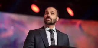 Eduardo Bolsonaro diz que pedirá asilo político nos EUA