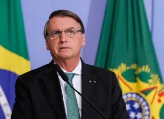 Bolsonaro pode perder patente militar caso seja condenado