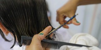 Ação de Dia das Mulheres do GDF leva serviços de saúde e beleza à comunidade feminina do Paranoá