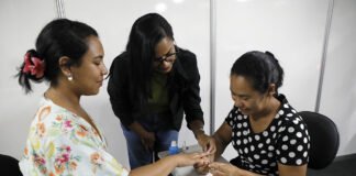 Projeto Mulheres do Amanhã oferece cursos gratuitos na área da beleza, no Paranoá