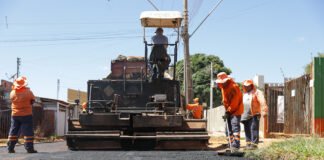 Via que liga a Hélio Prates à Elmo Serejo, em Taguatinga, ganha nova pavimentação asfáltica