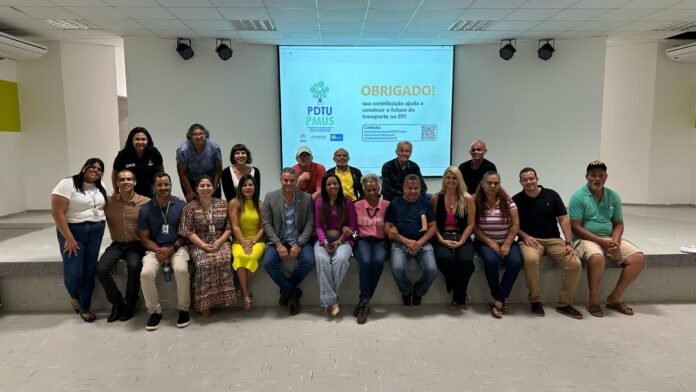 Equipe-da-Oficina-em-Brazlandia-scaled.jpeg