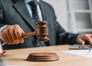 Em decisão inédita, TJGO manda restituir comissão de leiloeiro em hasta pública