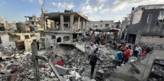 Israel ataca Gaza após impasse sobre reféns; há pelo menos 404 mortos