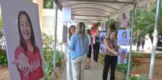 Exposição celebra as mulheres da saúde no Hospital de Base