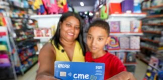 Governo do Distrito Federal paga terceiro lote do Cartão Material Escolar