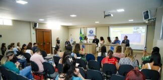 Servidores da Saúde participam de oficinas sobre cuidados com idosos