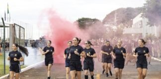 Cerca de 400 policiais militares e voluntárias participam de corrida dedicada às mulheres