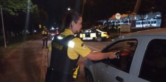 Mais de 100 condutores alcoolizados foram autuados no fim de semana
