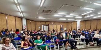 Professores da rede pública de ensino participam da primeira pós-graduação da UnDF