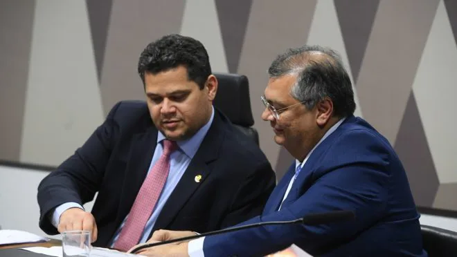 alcolumbre-dino-660x372.jpg (1)