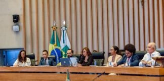 Sanitaristas cobram inclusão da carreira na Secretaria de Saúde do DF
