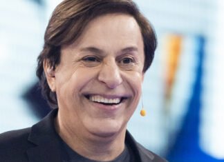E o Tom Cavalcante? Record define nova grade aos domingos e choca com decisão