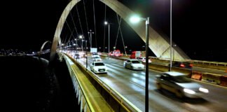 Finalizado mutirão de manutenção do sistema de iluminação pública na Ponte JK