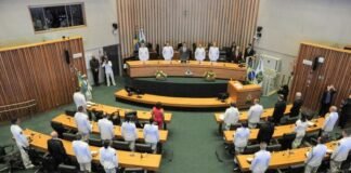Câmara Legislativa homenageia Corpo de Fuzileiros Navais da Marinha