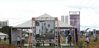 Exposições na Esplanada levam público a um mergulho na história de Brasília