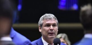Lindbergh: “Quem assinou anistia decidiu romper com o governo”