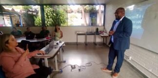 Centro Educacional 04 do Guará recebe primeiro curso de letramento racial na rede pública