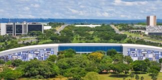 XXIV Marcha dos Gestores e Legislativos Municipais impacta trânsito no Eixo Monumental