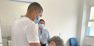 Corte de cabelo e barba leva humanização à UPA de Brazlândia