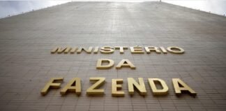 Fazenda volta atrás e mantém zero IOF para fundos que investem no exterior
