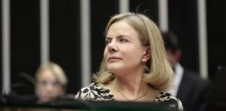 Gleisi apresenta queixa-crime contra deputado do PL por injúria e difamação