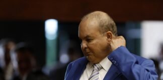 Veja adianta delação de ex-presidente do BRB e crava nome de Ibaneis dentre os citados