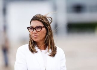 “Povo brasileiro não é palhaço”, diz advogado sobre Janja