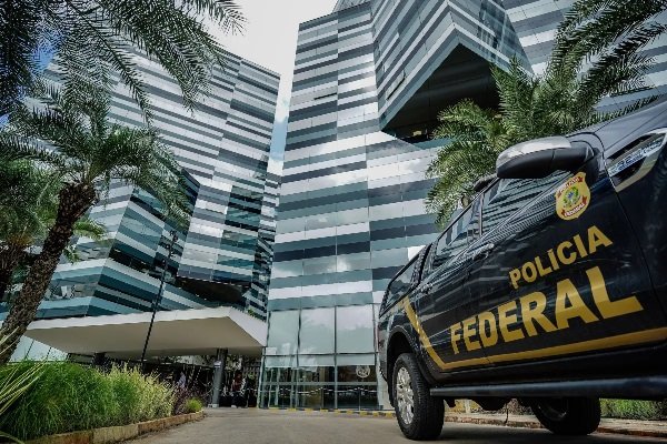 PF mira suspeitos de vazar operação que investiga venda de sentenças no ST