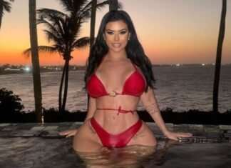 Musa do Onlyfans,Bella Sadim ,disse que passou a virada do ano, virando com 24 parceiros!