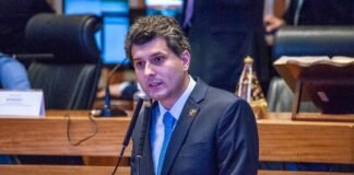 Lei institui Semana da Maternidade e da Paternidade Atípicas no DF