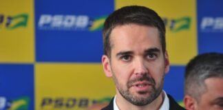 PSDB lamenta saída de Leite e diz que governador votou por fusão