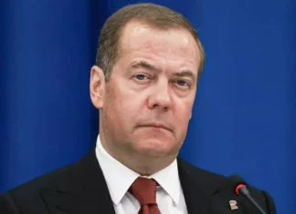 Rússia ameaça: Medvedev diz que países estão dispostos a fornecer armas nucleares ao Irã após ataque dos EUA