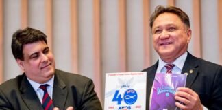 Vicentinos recebem homenagem da Frente Parlamentar Católica
