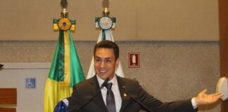 Jornalista Diego Amorim recebe o título de cidadão honorário de Brasília