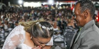 Casamento Comunitário celebra a união de 100 casais com cerimônia inédita na Concha Acústica