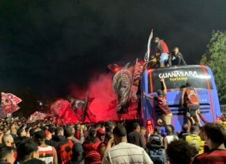 Confusão marca embarque do Flamengo para o Mundial de Clubes