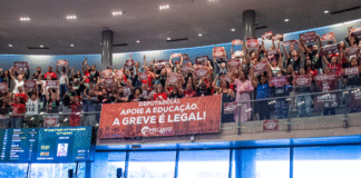 Terceiro dia de greve dos professores repercute na Câmara Legislativa