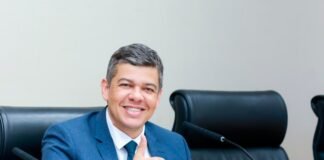 Justiça e CLDF negam afastamento de Daniel Donizet
