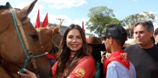 Paula Belmonte e Salviano Guimarães: encontro de gerações na Festa do Divino