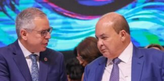 Ibaneis Rocha sanciona leis que beneficiam a advocacia no DF