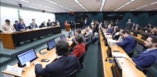 Comissão da Câmara aprova isenção de IR para quem ganha até R$ 5 mil